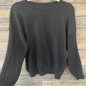 Cable-Knit Ribbed Trim Tunic Sweater with round neck